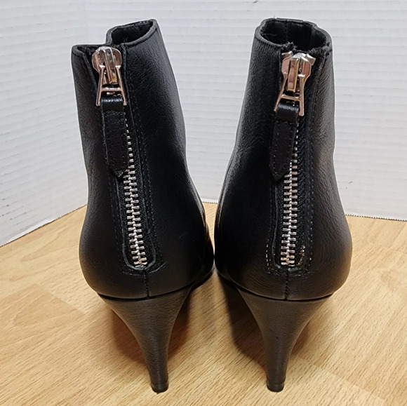 Zara Black silver stud pointed heels. Size EU 38. - Picture 2 of 16
